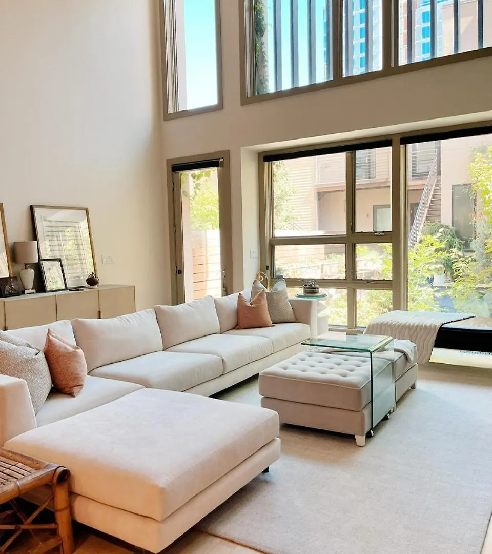 Luxe 4 Bed 5 Bath With Parking Walk To Capitol, Convention Center, Museums And Shops Villa Denver Holiday home